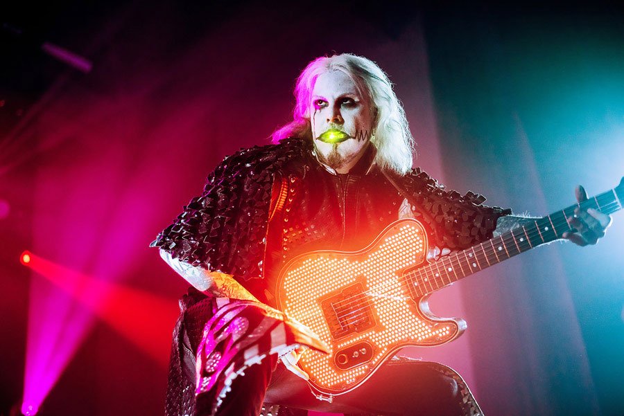 BLACKRAPID SPOTLIGHT: Jenn Devereaux 4 BLACKRAPID SPOTLIGHT: Jenn Devereaux 4