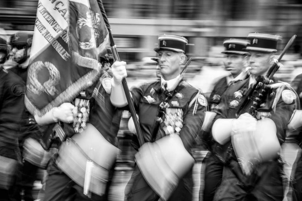 Street Photography by Christopher Broughton: Using slow shutterspeeds in full sunlight