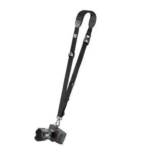 BLACKRAPID's Crossbody camera strap - The Cross Shot