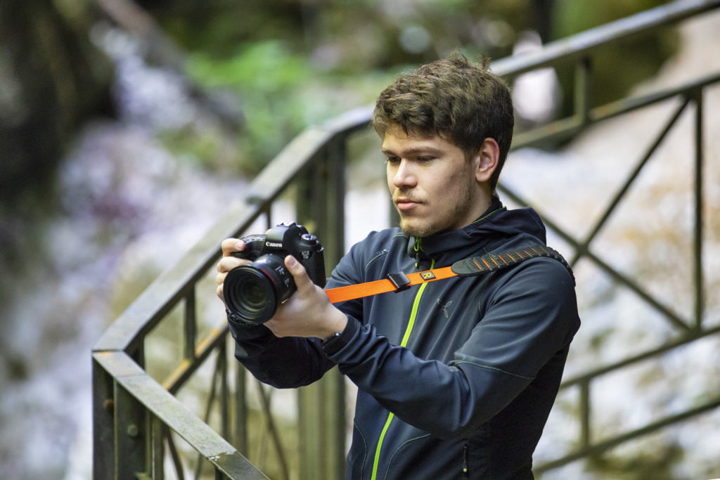 My experience with BLACKRAPID Cross Shot Breathe 1